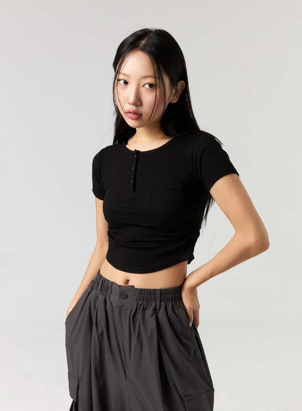 Snap Button Cropped Tee CL326